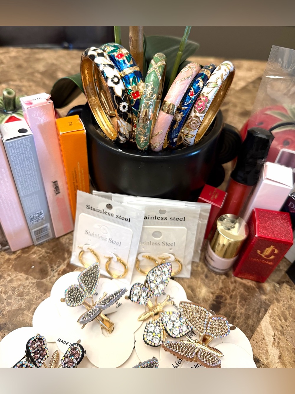 🥰♥️SOLD OUT Random Mini Coin/Key Pouch with Beauty/Accessory/Jewelry Item - Picture 7 of 15